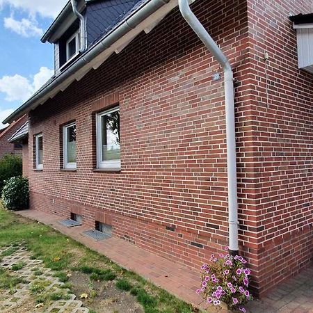 Ferienwohnung Uennern Appelboom 슈네베르딘겐 외부 사진