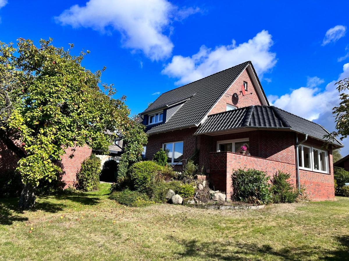 Ferienwohnung Uennern Appelboom 슈네베르딘겐 외부 사진